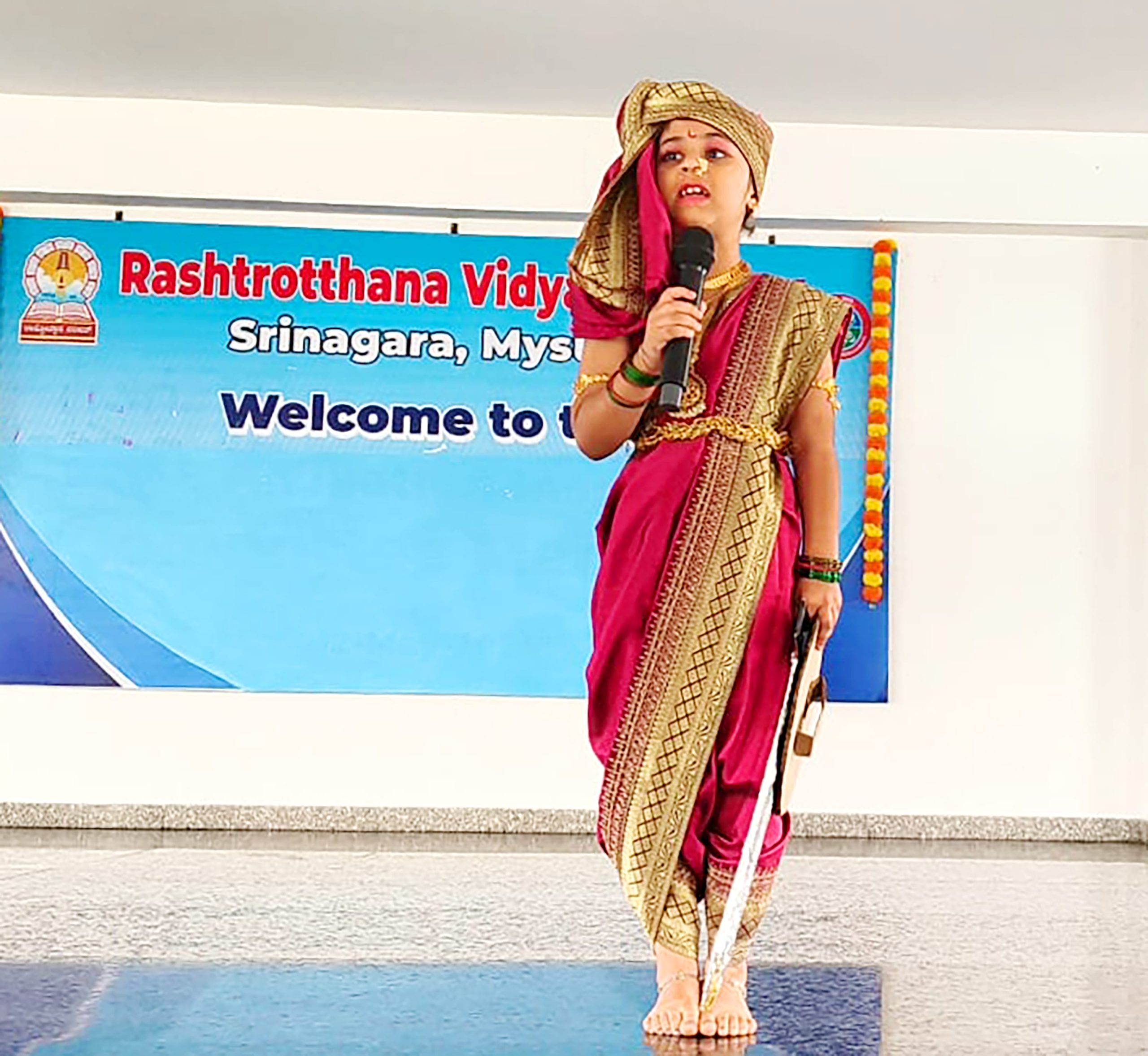 A freedom fighter fancy dress competition in RVK - Srinagar (12)