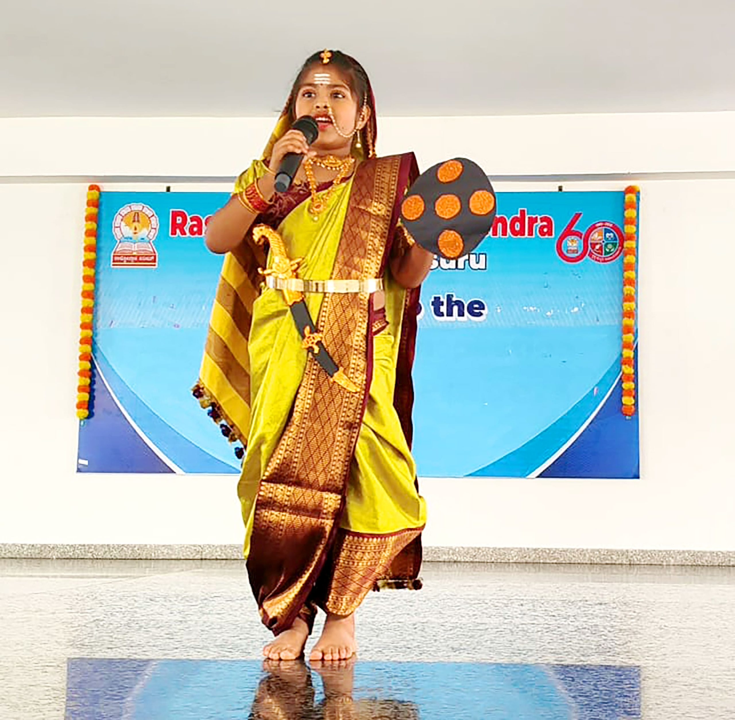 A freedom fighter fancy dress competition in RVK - Srinagar (14)