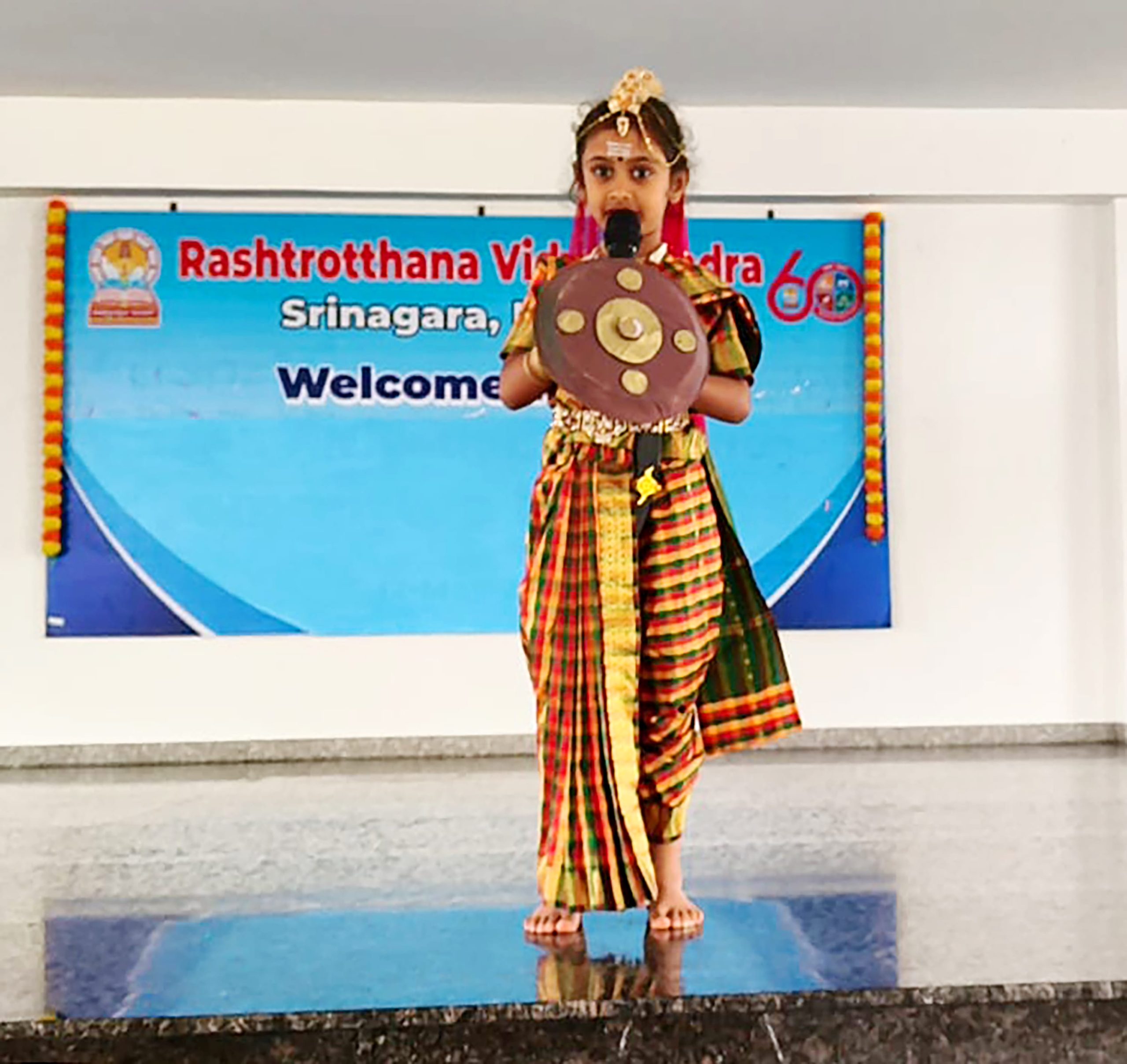 A freedom fighter fancy dress competition in RVK - Srinagar (18)