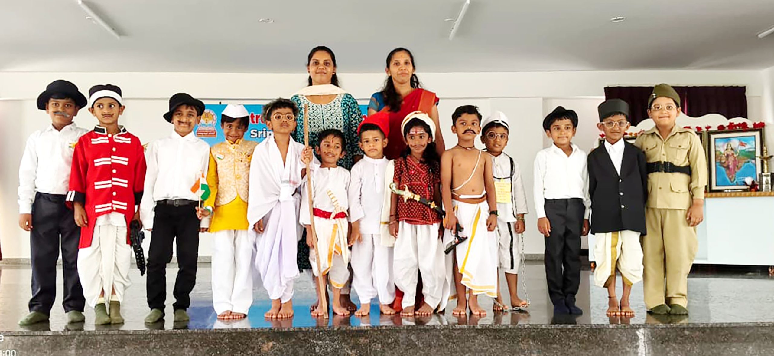 A freedom fighter fancy dress competition in RVK - Srinagar (9)