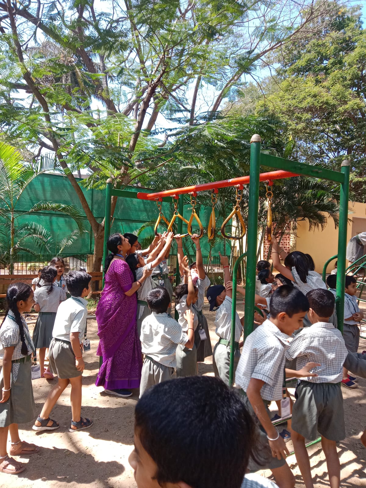 A Day of Learning RVK - Srinagar Students Visit Mysuru Railway Museum (5)