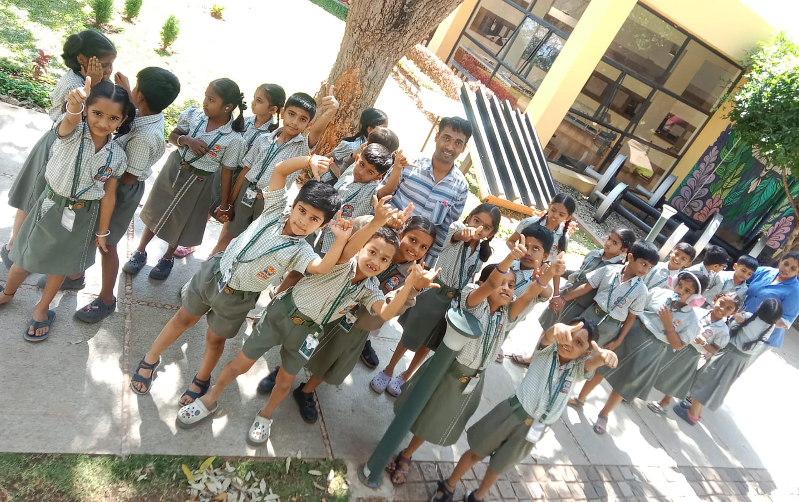 A Day of Learning RVK - Srinagar Students Visit Mysuru Railway Museum (9)
