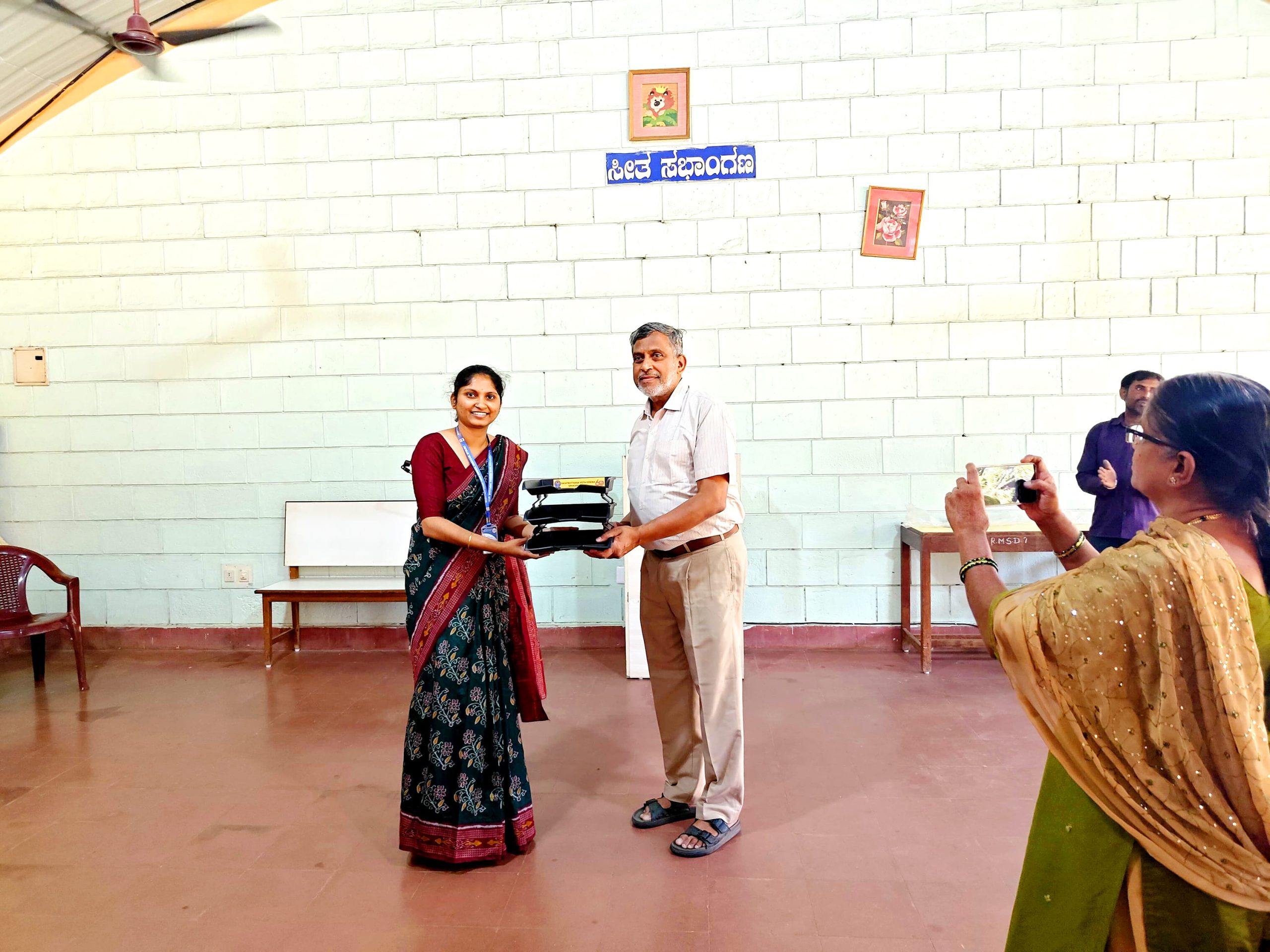 RVK - Srinagar Organizes Educational Visit to Rangarao Memorial School (1) (1)