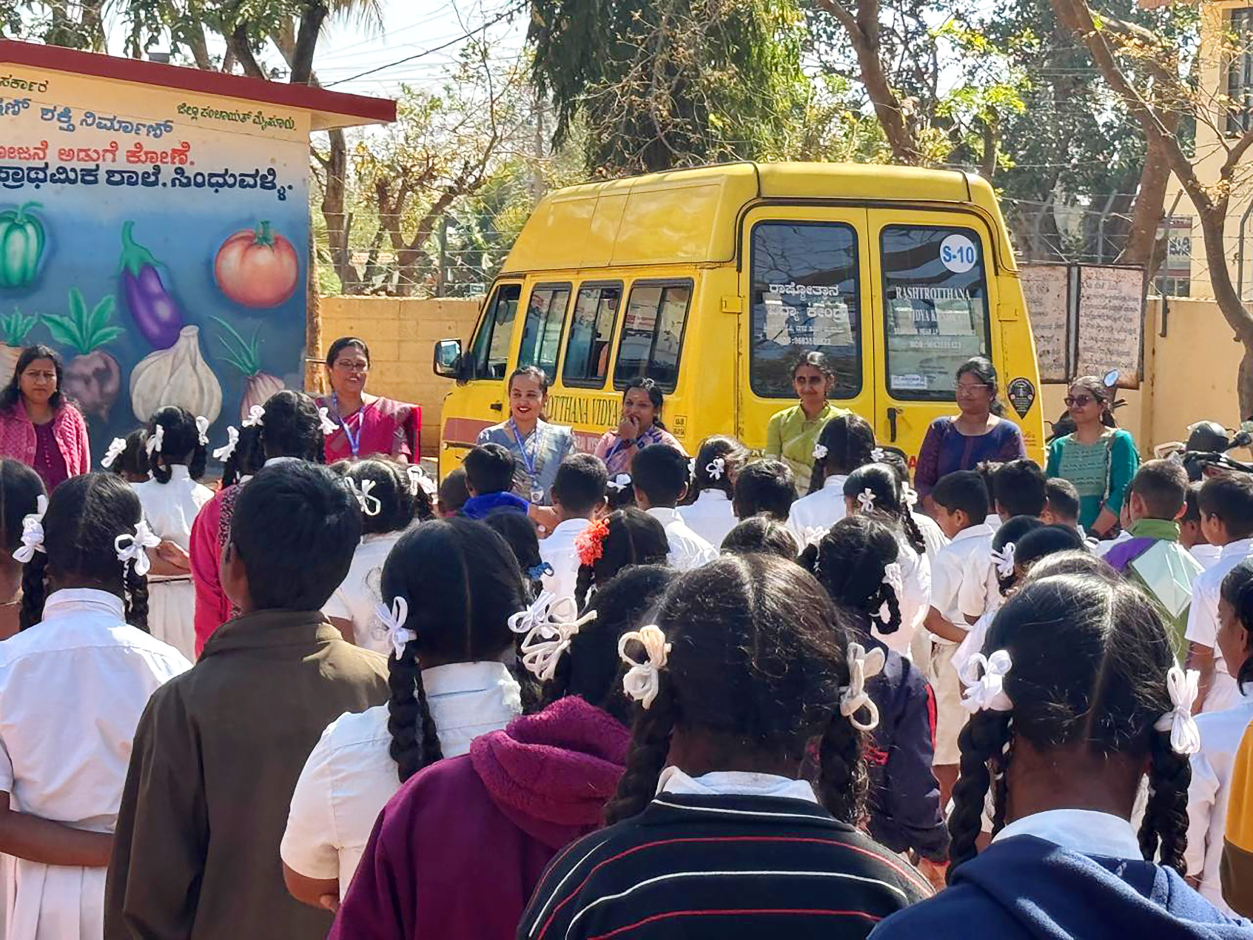 RVK - Srinagar Service Initiative Distributes Educational Supplies to Four Mysore Govt Schools (5)