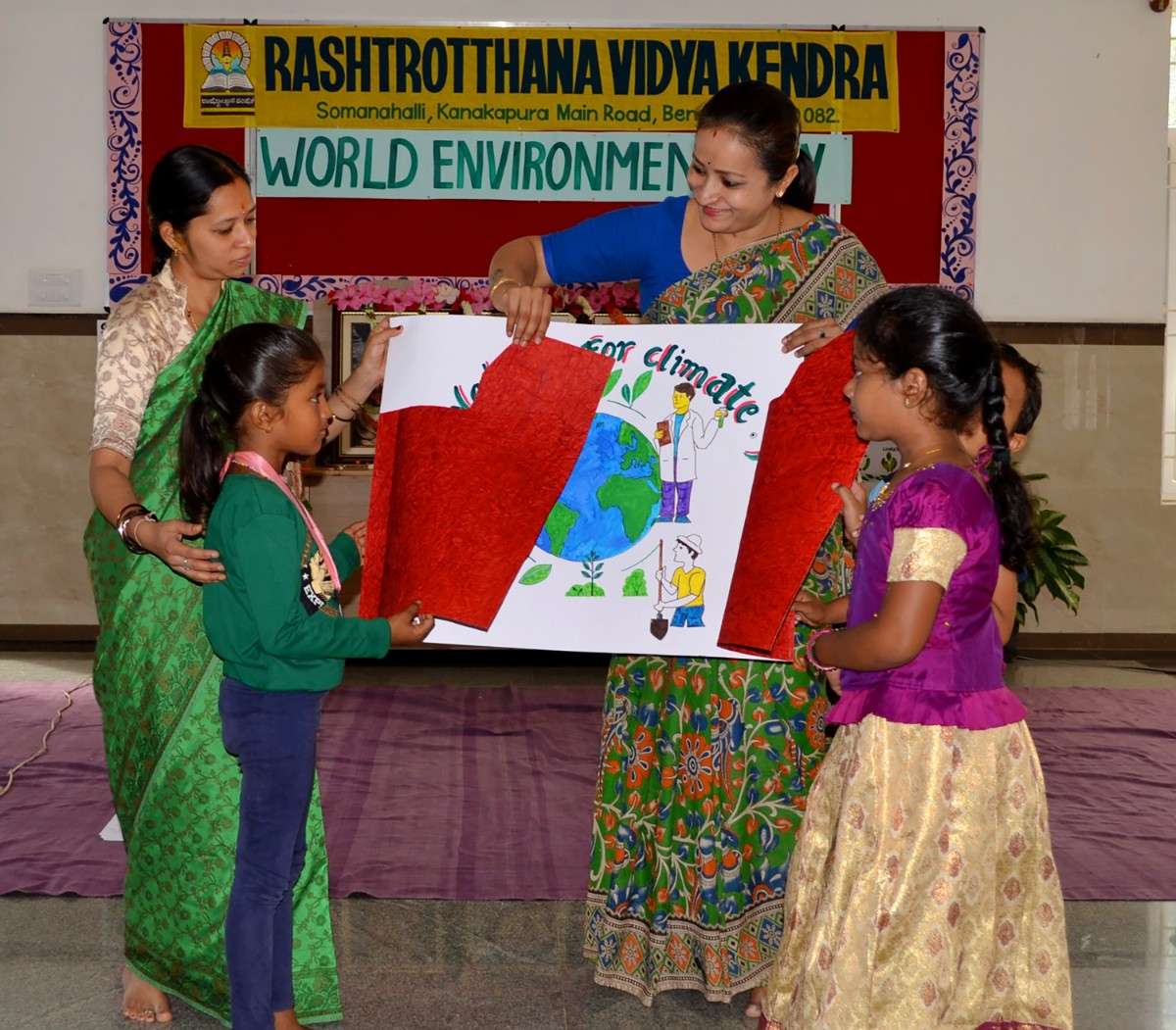 Young Artists of RVK - Srinagar Spread Eco-Awareness Through Art (12)