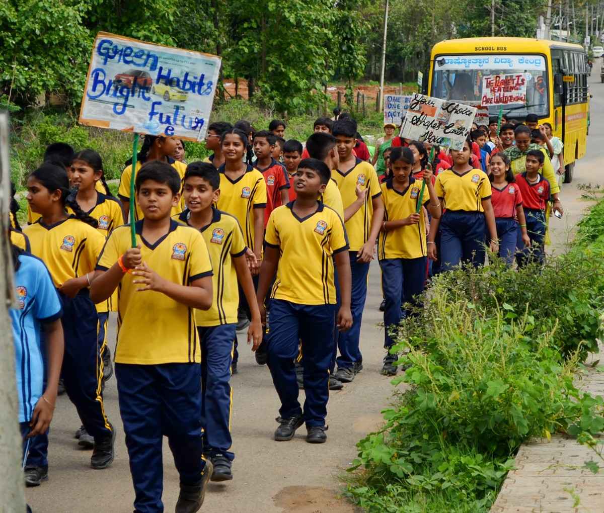 Young Artists of RVK - Srinagar Spread Eco-Awareness Through Art (5)