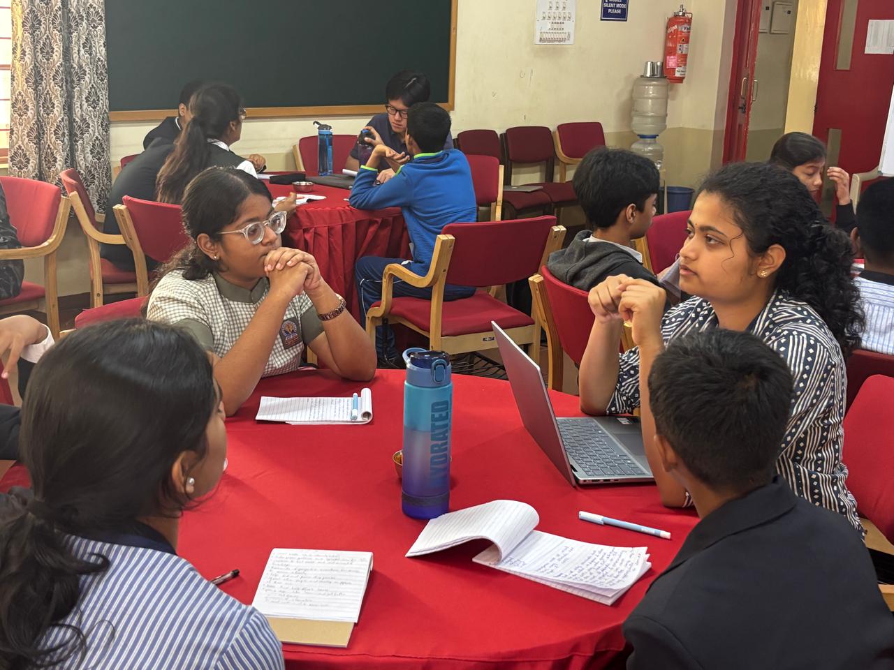 RVK – Srinagar Students Participated in Debate Workshop (8)