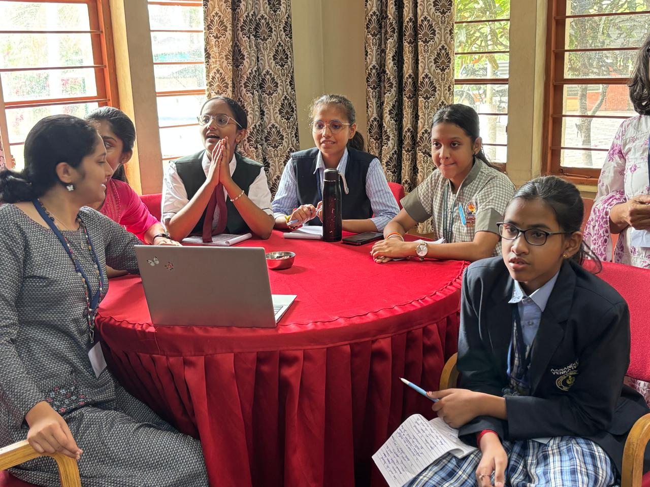 RVK – Srinagar Students Participated in Debate Workshop (9)