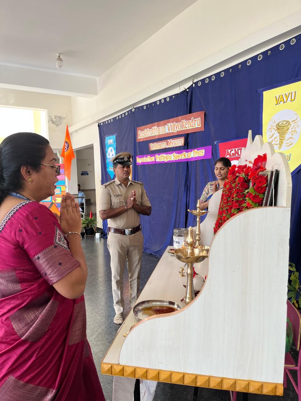 The Oath-taking Ceremony and Hindu Samrajya Diwas in RVK - Srinagar (7)