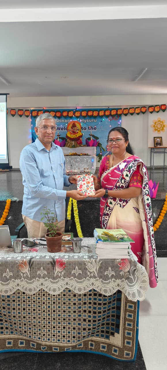 ʼNityada Badukige Kaggada Belakuʼ at RVK - Srinagar (9)